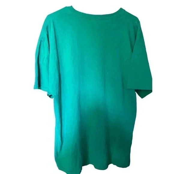 GILDAN HEAVY COTTON SIZE XL GREEN TEE WITH GINGER BREAD MAN SAYING OH SNAP - Picture 2 of 3